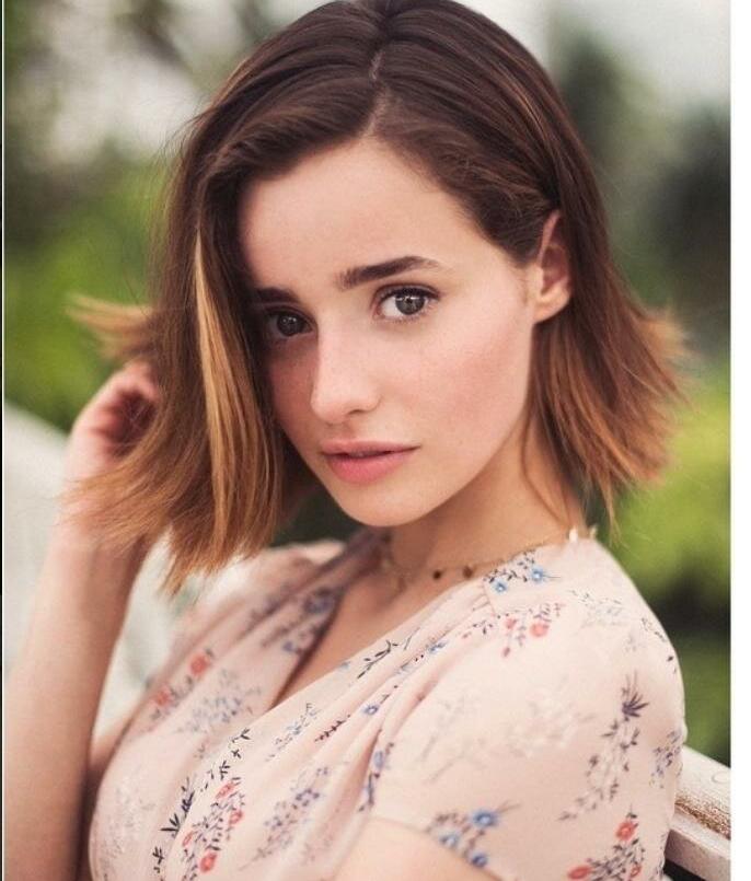 Holly Earl profile avatar